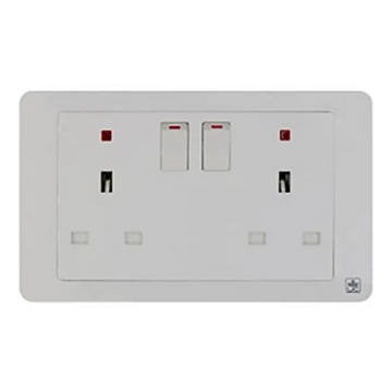 JEWEL WHITE DOUBLE SOCKET WITH NEON | مقبس مزدوج مع ضوء نيون – سلسلة "جوهرة" – الأبيض