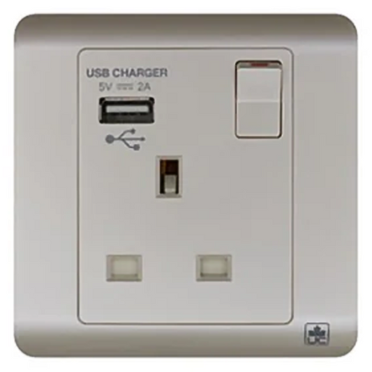 JEWEL PEARL WHITE SINGLE SOCKET WITH USB | USBمقبس مفرد – سلسلة 